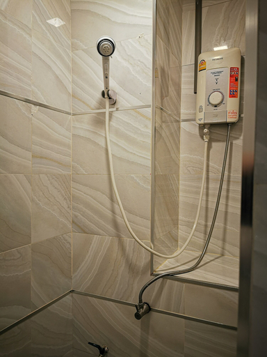 Bathroom 4, New Sorot House, Pattaya