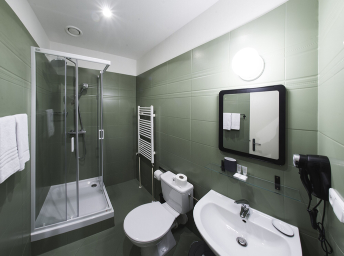 Bathroom 4, Sir Toby's Midtown - Hostel, Praha 8