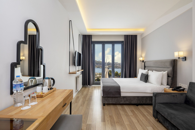 Bedroom 2, Doruk Palas Hotel, Beyoğlu