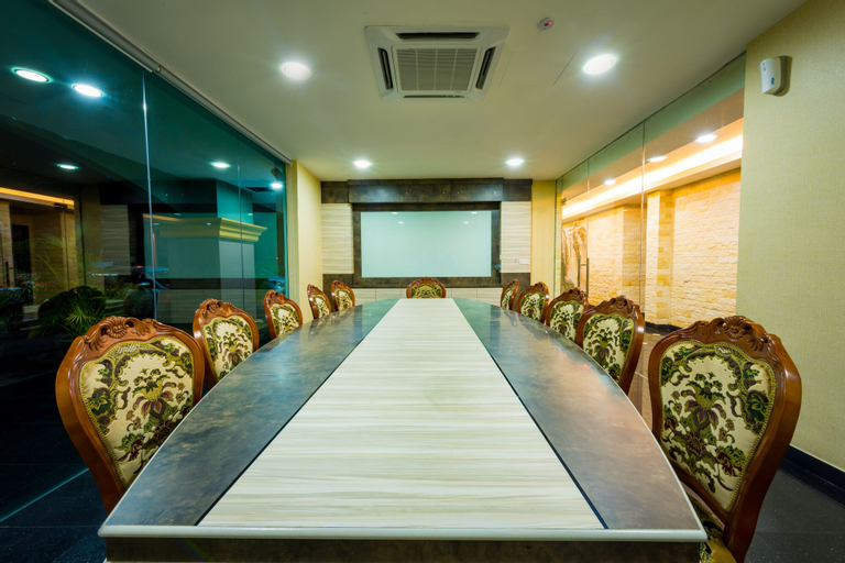 Business Facilities