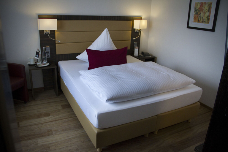 Bedroom 2, Hotel Restaurant Passmann, Märkischer Kreis