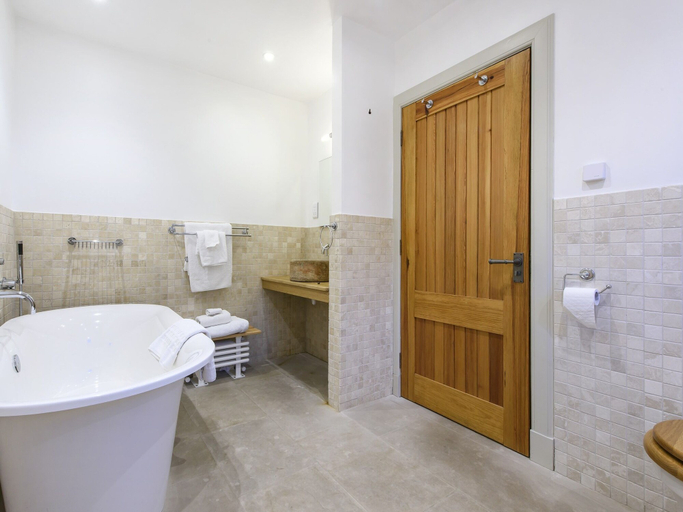 Bathroom 3, Alladale Wilderness Reserve, Highland