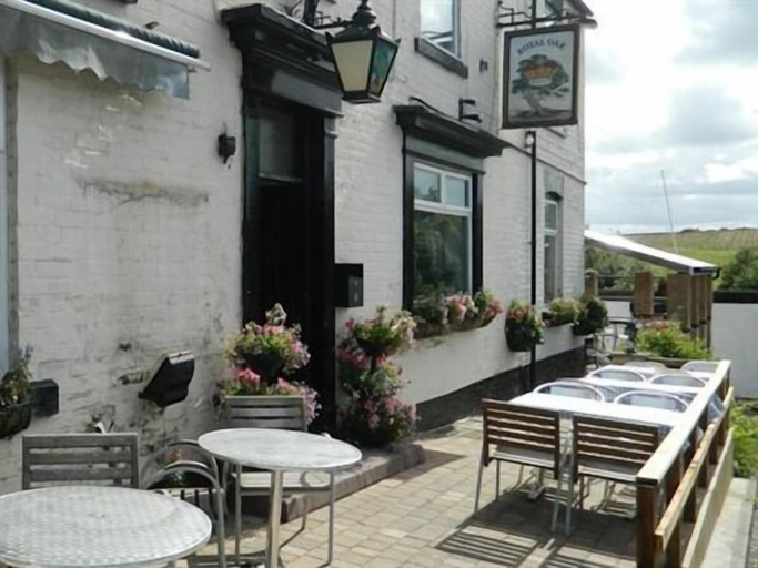 Others 5, The Royal Oak, Durham