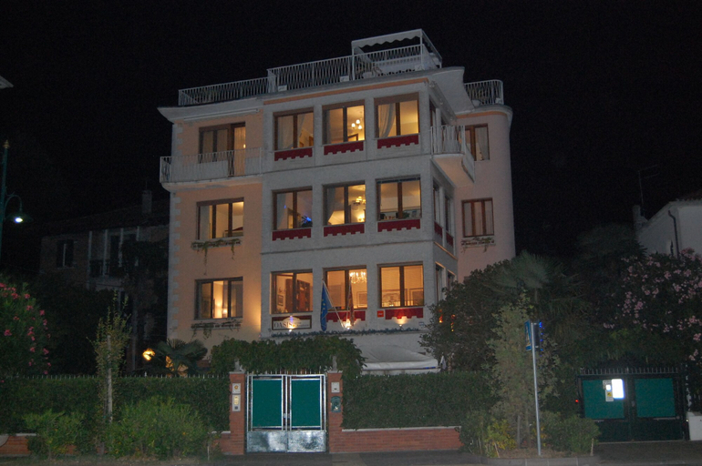 Exterior & Views 2, Oasis Golden Lagoon Chalet, Venezia