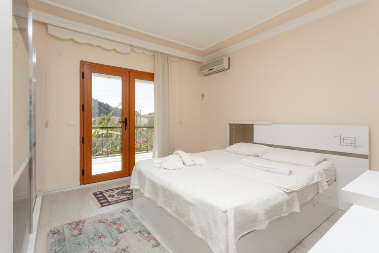 Bedroom 3, Villa Atlantis Large Private Pool A C Wifi Car Not Required - 3163, Ortaca