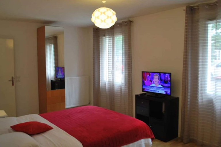 Bedroom 4, Hôtel Restaurant Maison Blanche, Val-de-Marne