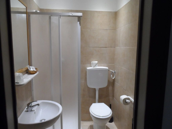 Bathroom 4, Hotel La Dolce Vita, Rimini