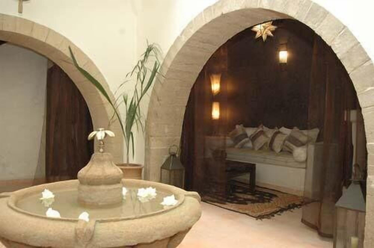 Others 5, Riad Dar Nor, Essaouira