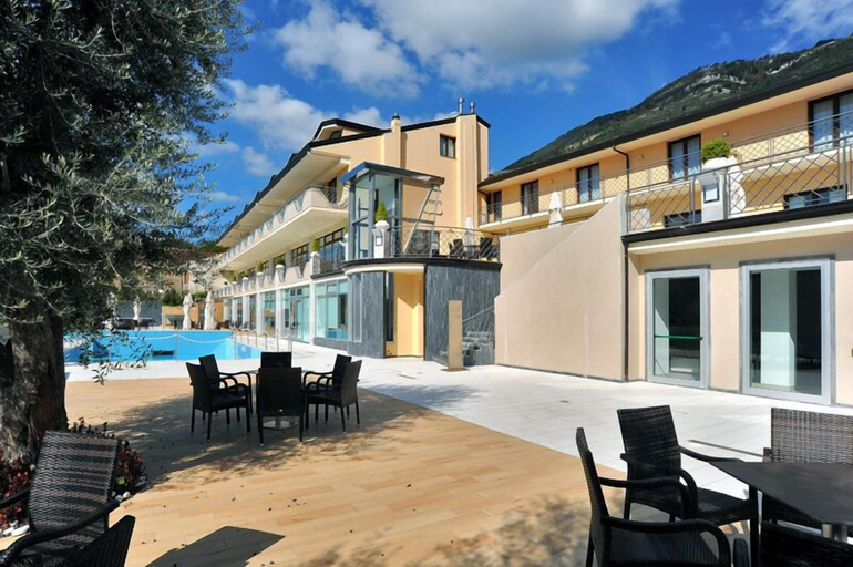 Exterior & Views 2, Vea Resort, Salerno