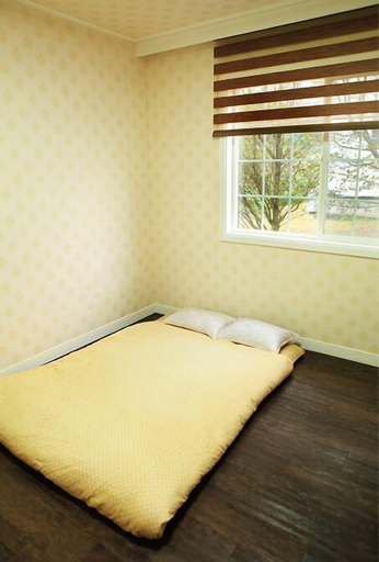 Bedroom 3, Skyline Pension, Jeju