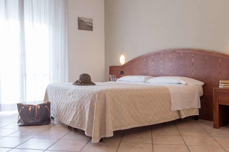 Bedroom 4, Hotel Prestigio, Ravenna