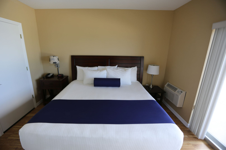 Bedroom 3, Shoreline Island Resort - Exclusively Adult, Pinellas