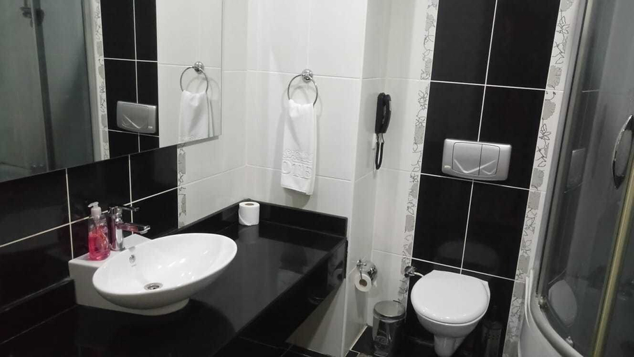 Bathroom 4, Shilla Hotel, Çorlu