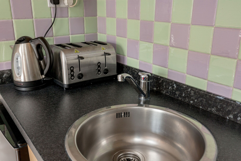 Others 4, Silver Lining - St Leonard St Apartment, Edinburgh