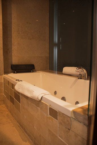 Bathroom 5, The Boma Nairobi, Langata