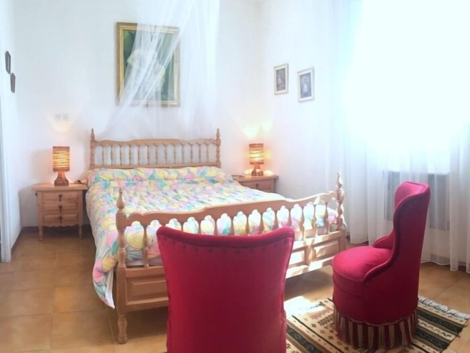 Bedroom 2, Casa Ebre 14, Girona