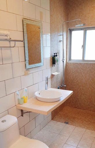 Bathroom 3, Kenting Jinjin Music Inn, Pingtung