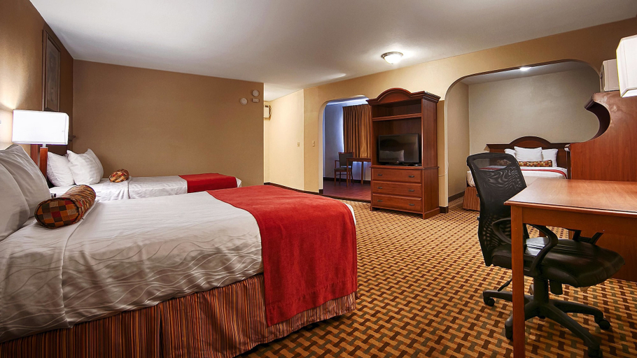 Bedroom 3, Best Western Heritage Inn, Solano