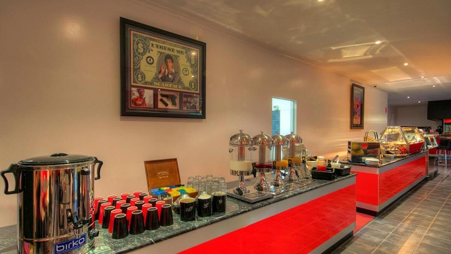 Food & Drinks 5, Halls Creek Motel, Halls Creek