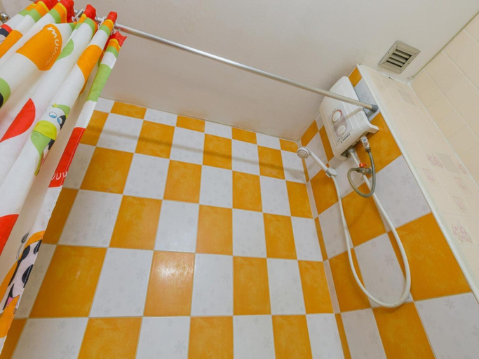 Bathroom 3, Lake Inn Hotel, Muang Songkhla