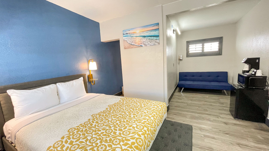 Bedroom 2, The Fremont Inn, Monterey