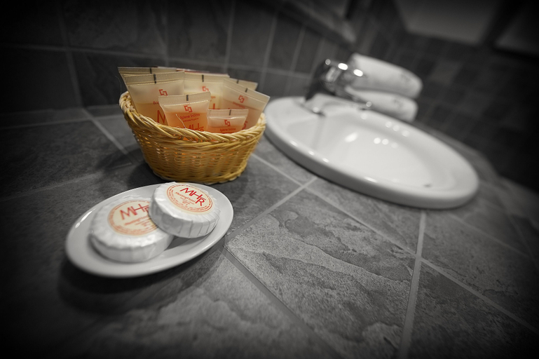 Bathroom 3, Hotel Meeting, Sondrio