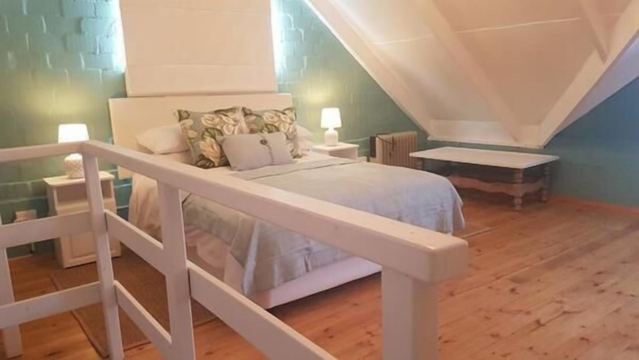 Bedroom 3, West Coast Seaside Getaway, West Coast