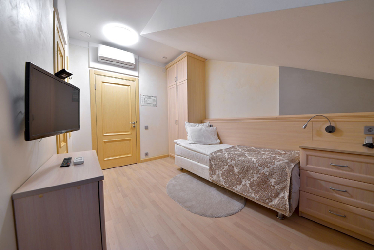 Bedroom 2, Rachmaninoff hotel, Velikiy Novgorod
