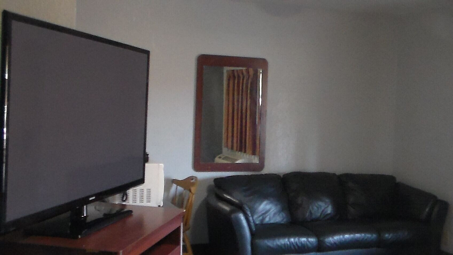 Bedroom 10