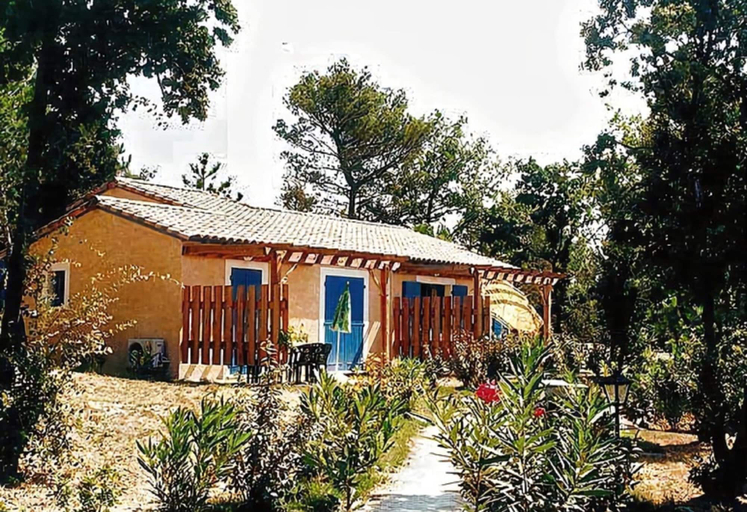 Exterior & Views 2, Residence Lagrange Vacances Les Mazets de Gaujac, Gard