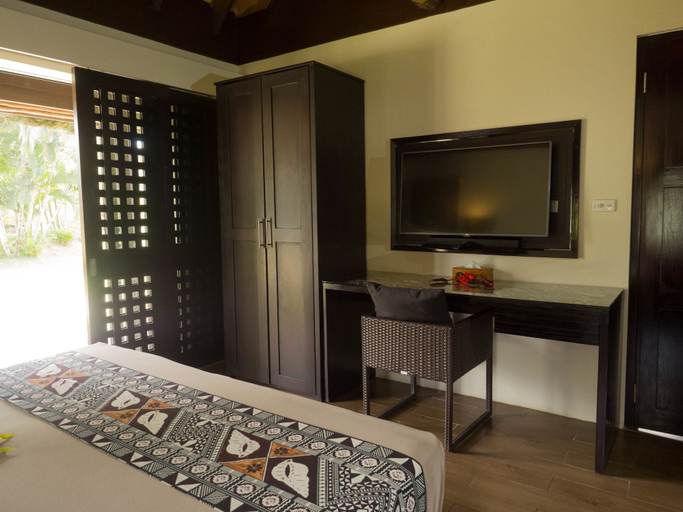 Bedroom 3, Uprising Beach Resort, Serua