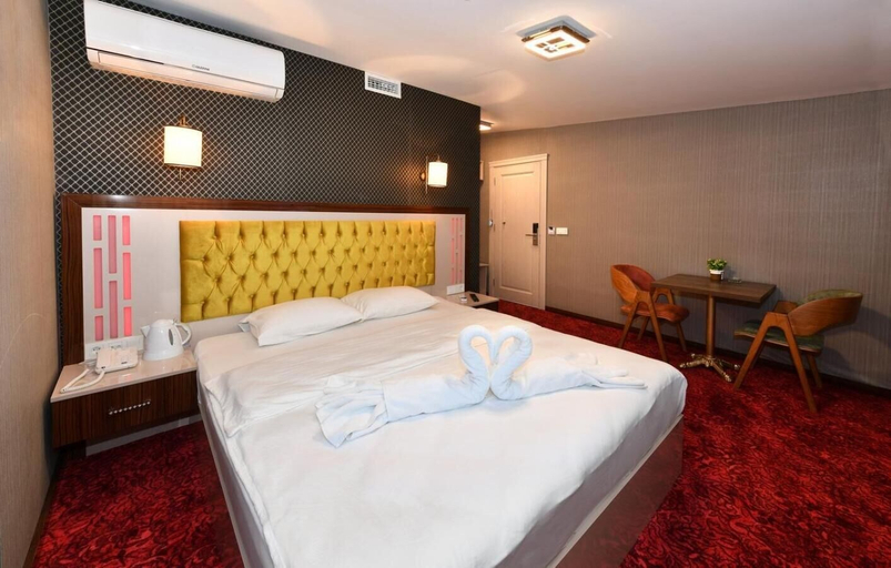 Bedroom 2, Sea Moon Hotel, Şişli