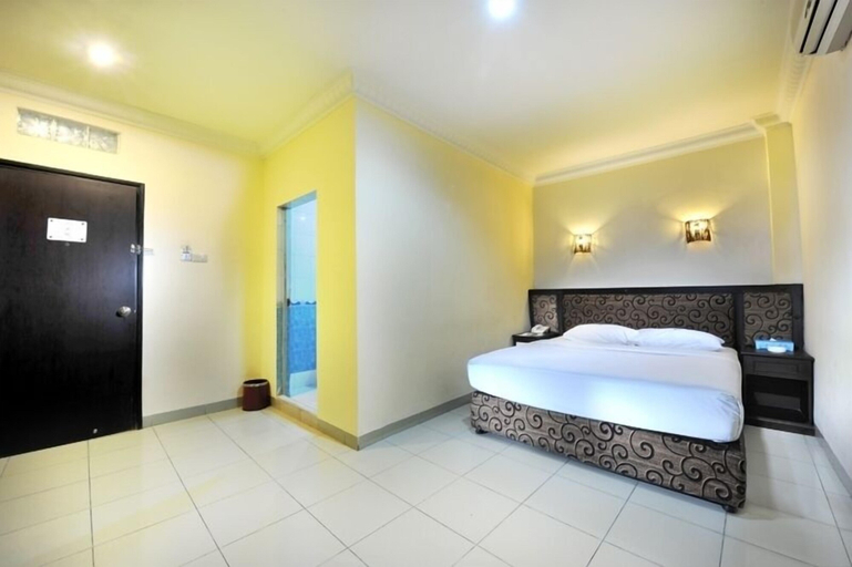 Bedroom 2, Gaja Hotel, Pekanbaru