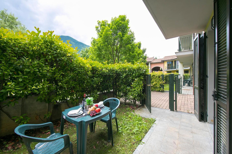 Others 5, Residence Porto Letizia, Como