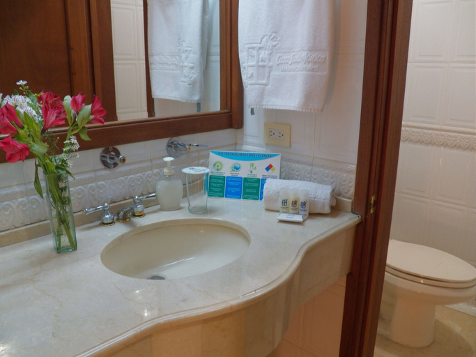 Bathroom 4, Hotel Casa Santa Monica Norte, Santiago de Cali
