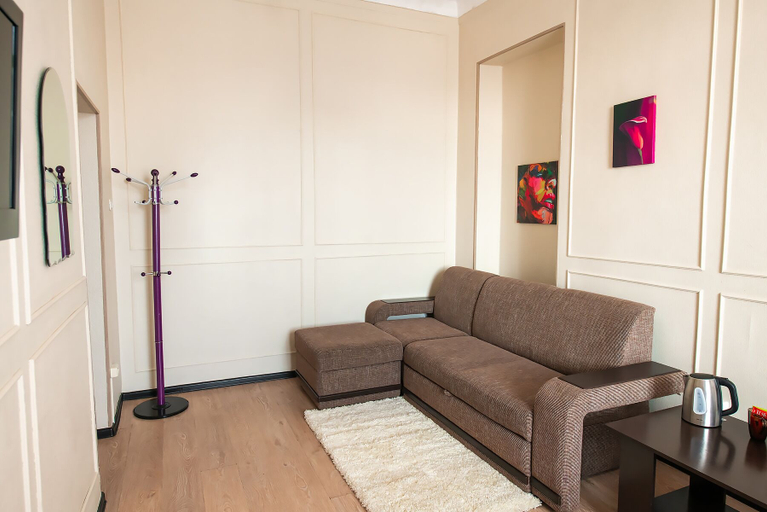 Others 5, Optimum Hotel, Vladivostok gorsovet