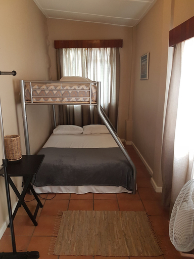 Bedroom 3, Oasis Shanti Backpackers, Eden