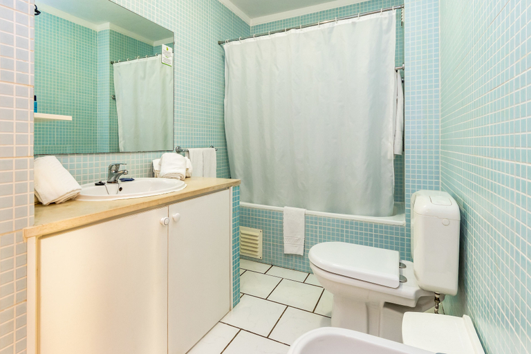 Bathroom 3, Apartamentos Turísticos Pateo Village, Albufeira