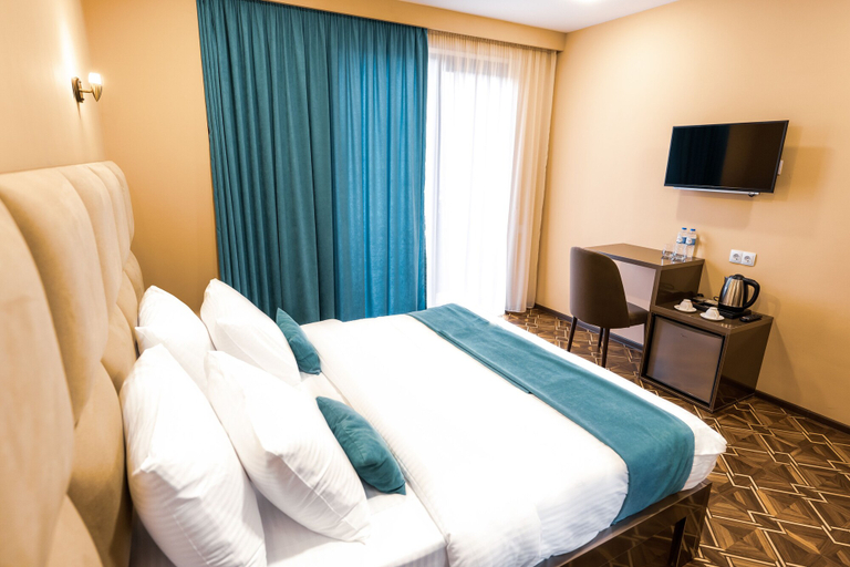 Bedroom 4, Hotel Residence Plaza, Tbilisi