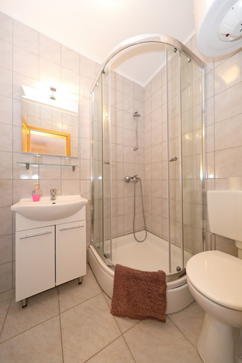 Bathroom 2, Rooms Zdravko, Novalja
