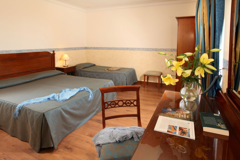 Bedroom 3, Alessandrino, Rome