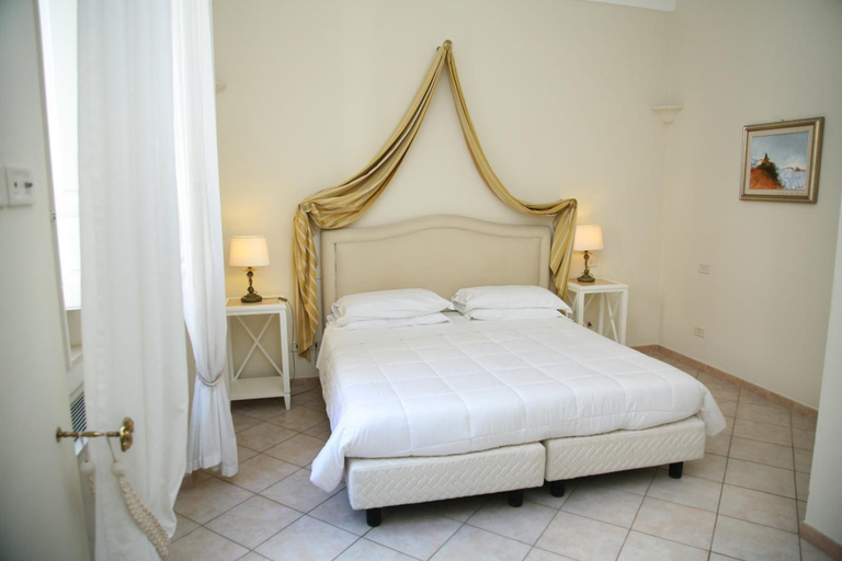 Bedroom 3, Palazzetto Florio, Salerno