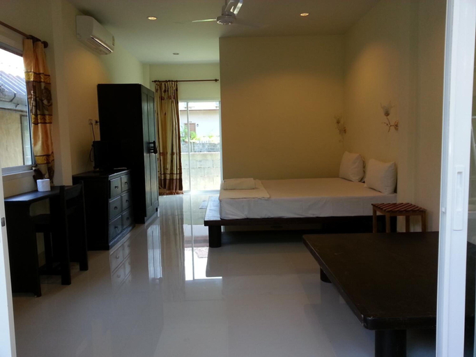 Bedroom 2, Baan Bamboo Resort, Takua Pa