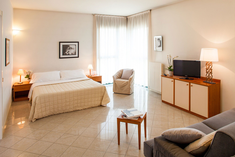 Bedroom 4, Cosmo Residence, Monza and Brianza