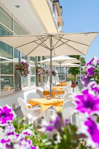 Food & Drinks 5, Hotel Boom, Rimini