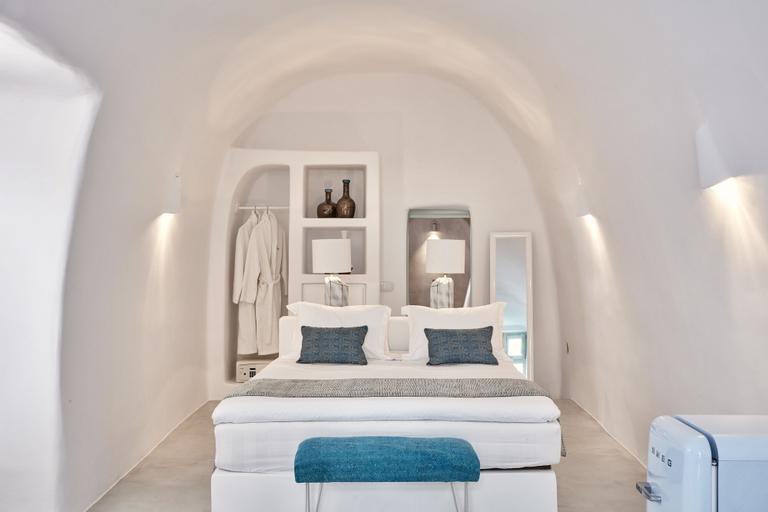 Bedroom 3, Limestone, South Aegean
