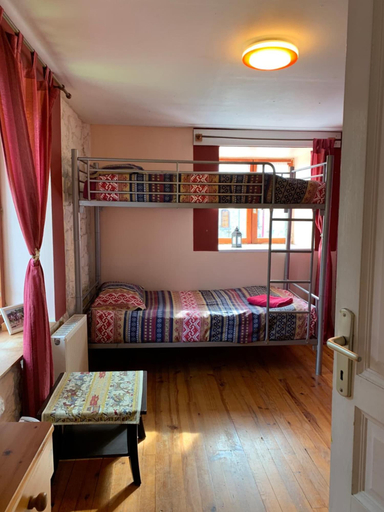 Bedroom 5, La Merveille, Manche