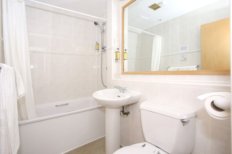 Bathroom 4, Woodlands Hotel, BW Signature Collection, Dundee