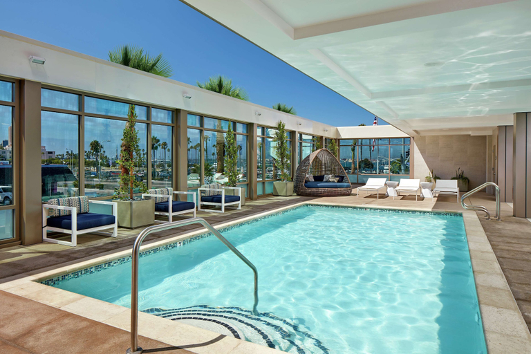 Sport & Beauty 2, Hilton Garden Inn San Diego Downtown/Bayside, San Diego