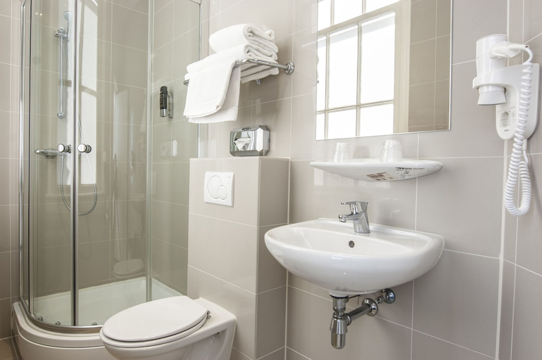 Bathroom 4, Hotel Iron Horse, Amsterdam